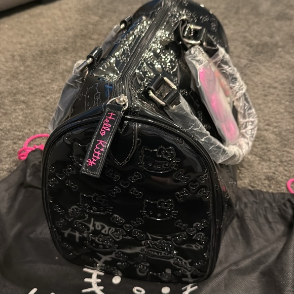 Brand new black loungefly Hello Kitty Hobo bag - Picture 4 of 9